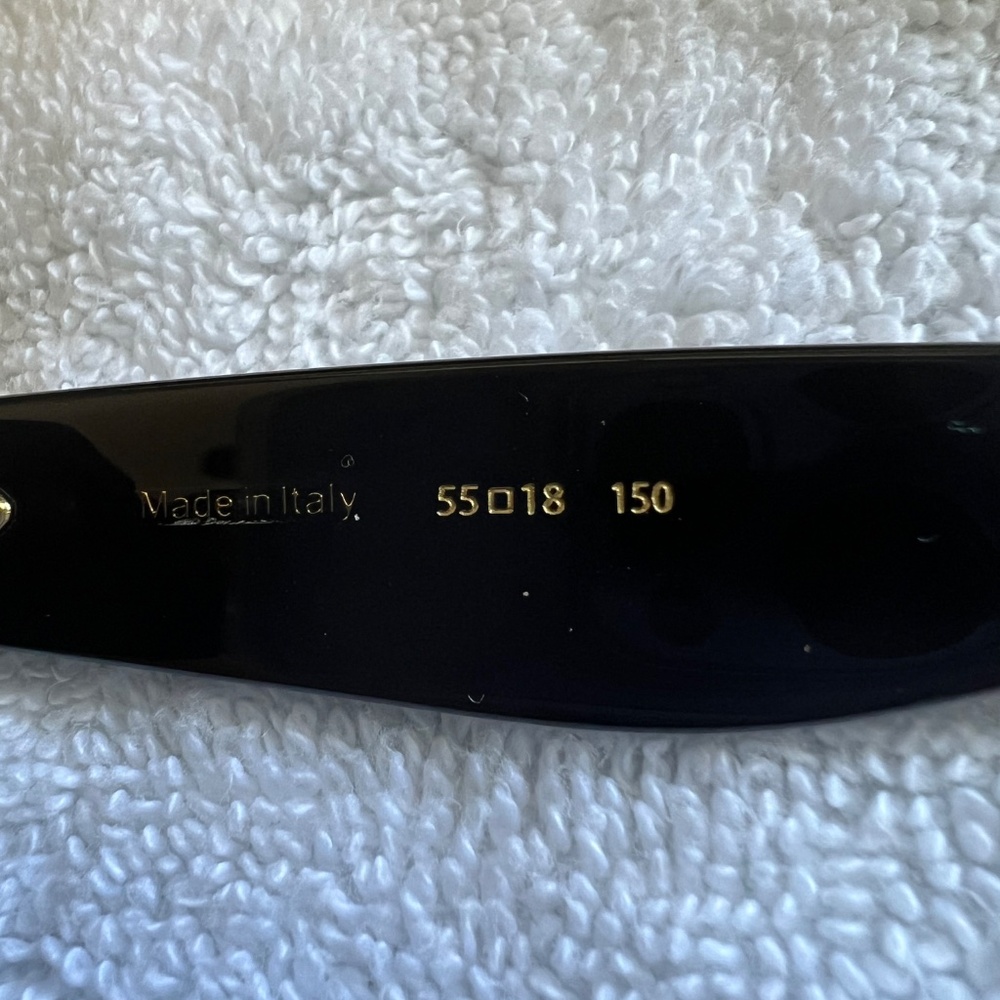 Louis Vuitton Cat Eye Sunglasses Black - Authentic - Picture 13 of 16